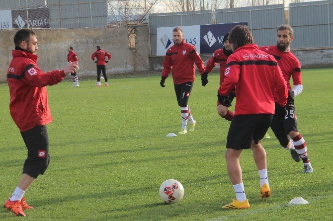 Vartaş Elazığspor, Karşıyaka Maçı Hazırlıklarını Sürdürdü