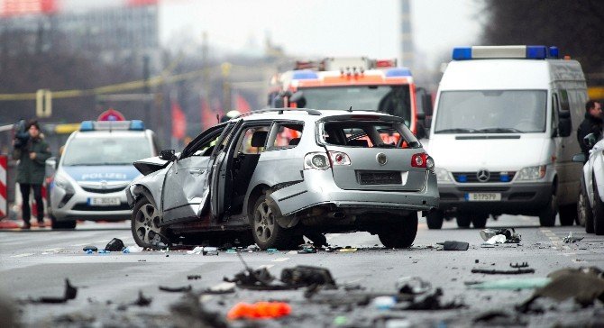 Aracına Bomba Konulan Türk, Polonya’da Uyuşturucudan Mahkum Olmuş