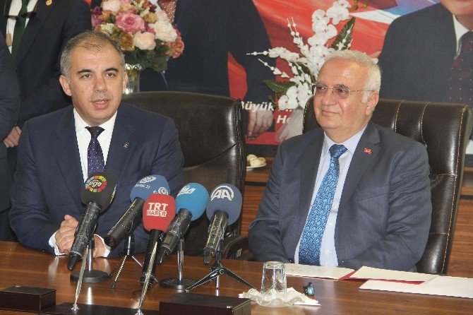 Bakan Elitaş: “Bizim Ekonomimiz Hiç Bir Zaman Rusya’ya Bağlı Kalmadı”