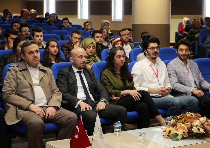 Kbü’de “Geleceğini Şimdi Yönet” Konferansı