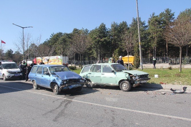 Bolu’da Trafik Kazası: 3 Yaralı