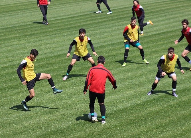 Denizlispor’da Oyuncular Galibiyet İçin Kenetlendi
