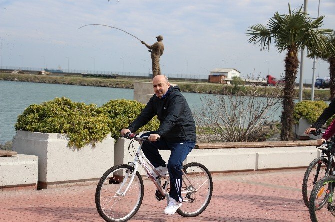 Kasapoğlu: "Her Dört Çocuktan Üçü Spor Yapmıyor"