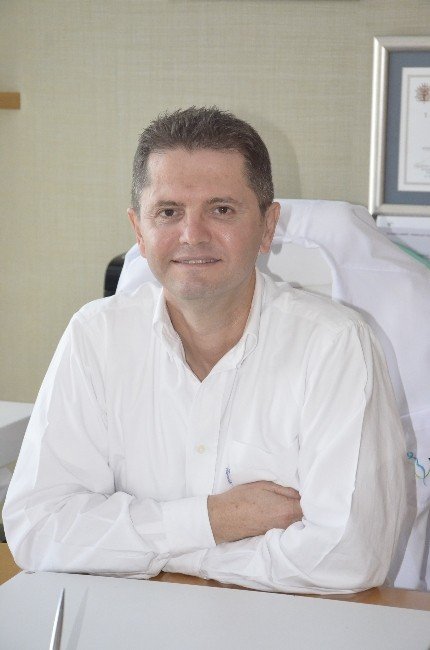 Yüzünüzü Gençleştirirken Eliniz Yaşlı Kalmasın