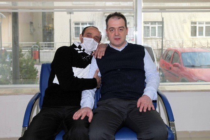 Kansere Karşı 14 Yıldır Konukevinde Mücadele Veriyor