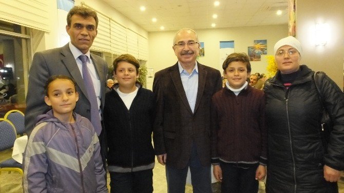Balıkesir Valisi Mustafa Yaman Çorumlu Hemşerilerini Sevindirdi