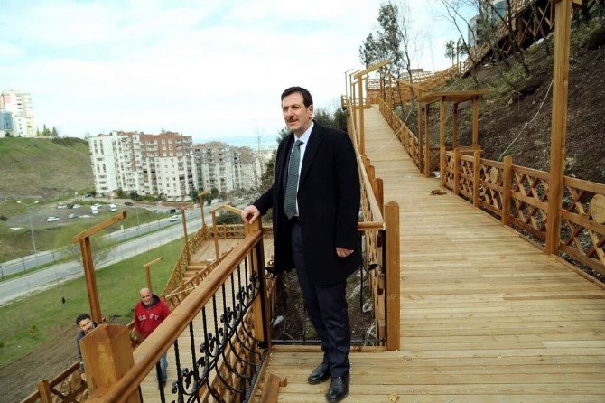 ’Ahşap Yürüyüş Yolu’ İlgi Çekiyor