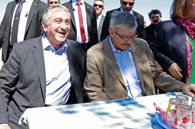 Kktc’de Nevruz Yoğun Güvenlik Önlemleri Altında Kutlandı