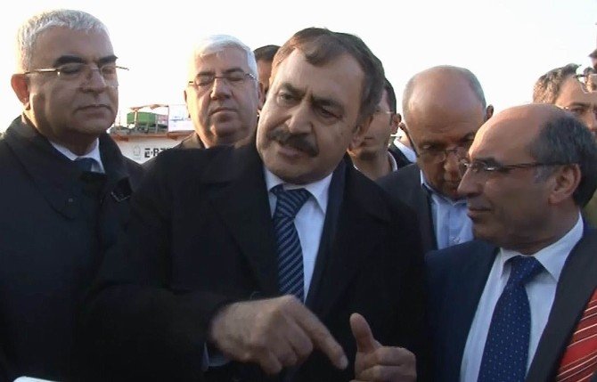 Bakan Eroğlu, Velimeşe Derin Deşarj Tüneli’ni Yerinde İnceledi