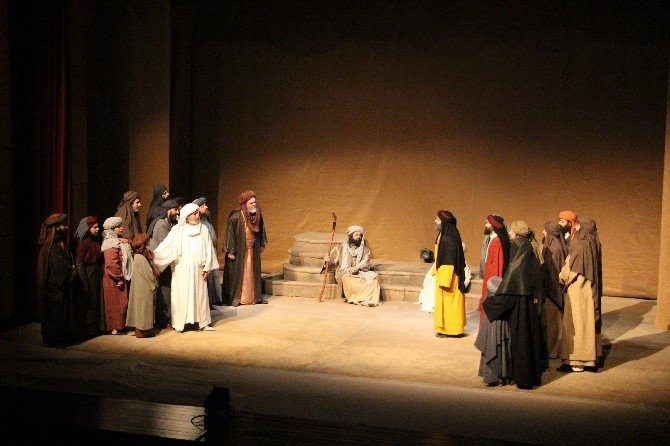 ’Omar Bin Hattab’ Samsun’da Sahnelendi