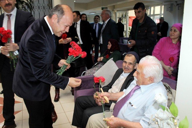Samsun’daki Huzurevlerinde 209 Yaşlı Var