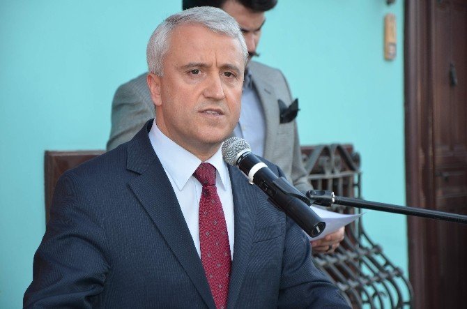 Anadolu Üniversitesi’nde Türk Dünyası Araştırma Merkezi Açıldı