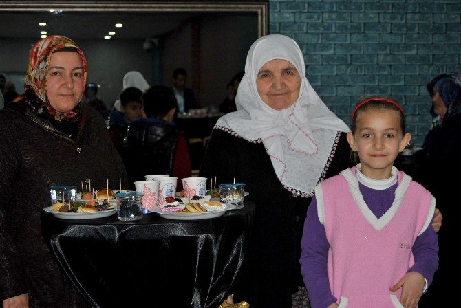 Çorum Belediyesi Şehit Ve Gazi Yakınlarını Unutmadı