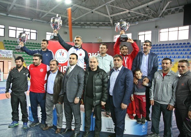 Gençler Güreş Türkiye Şampiyonası Sona Erdi
