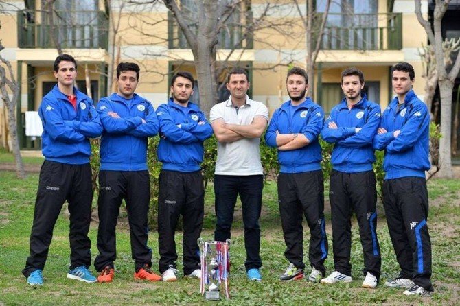 İstanbul Aydın Üniversitesi’nden Çifte Şampiyonluk