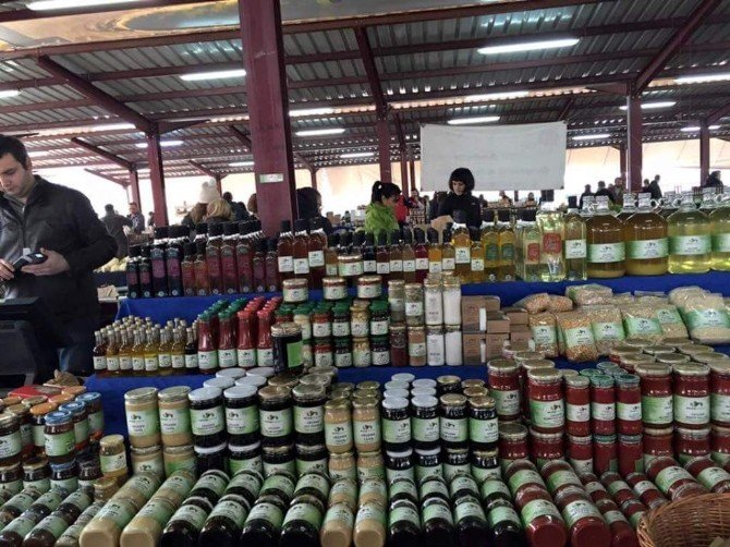 Sağlıklı Yaşam Tutkunları Ekolojik Pazarda Buluşuyor