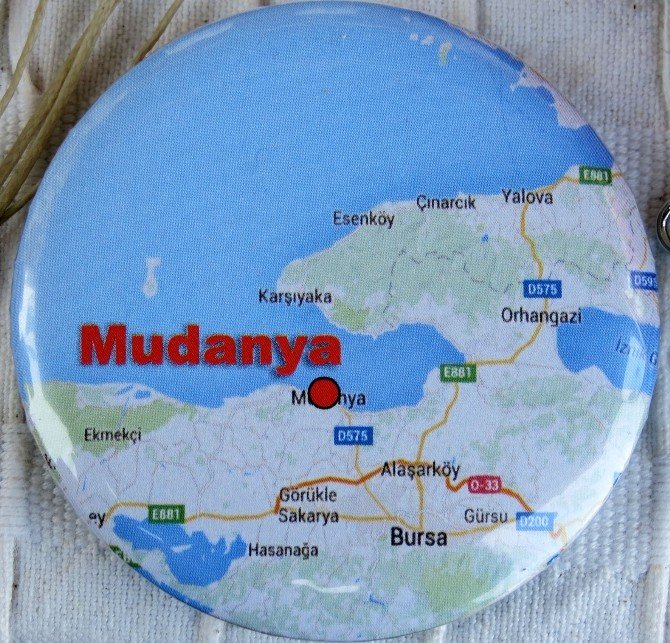 Emekli Öğretmen Mudanya Sevdasını Magnetlere İşliyor