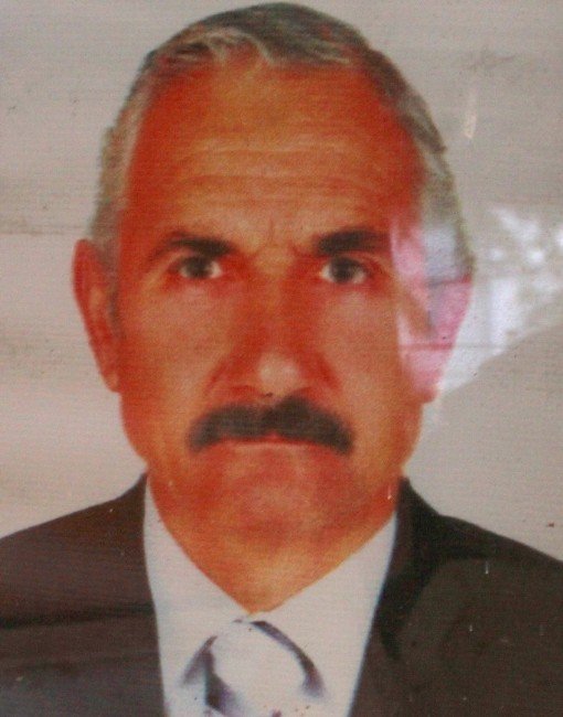 Yeğenini Alnından Vurarak Öldürdü