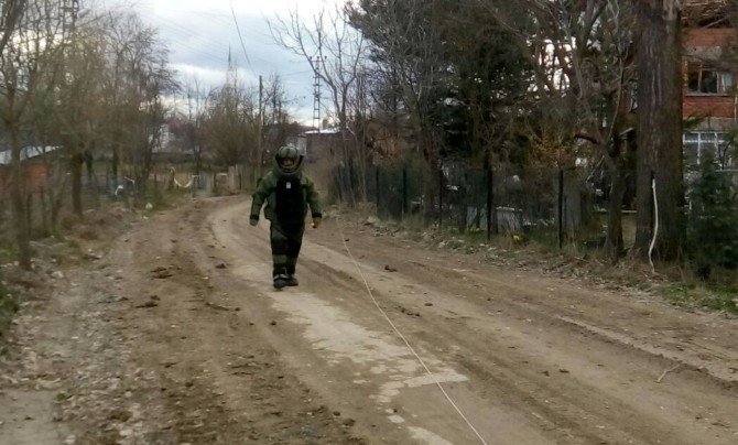 Kastamonu’da Şüpheli Paket Fünyeyle Patlatıldı