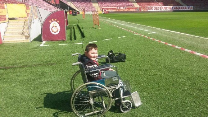 Galatasaray’dan, Kas Hastası Kubikay’a Büyük Jest