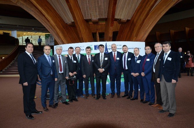 Avrupa Konseyi’ne Brüksel’deki Saldırıların Acısı Düştü
