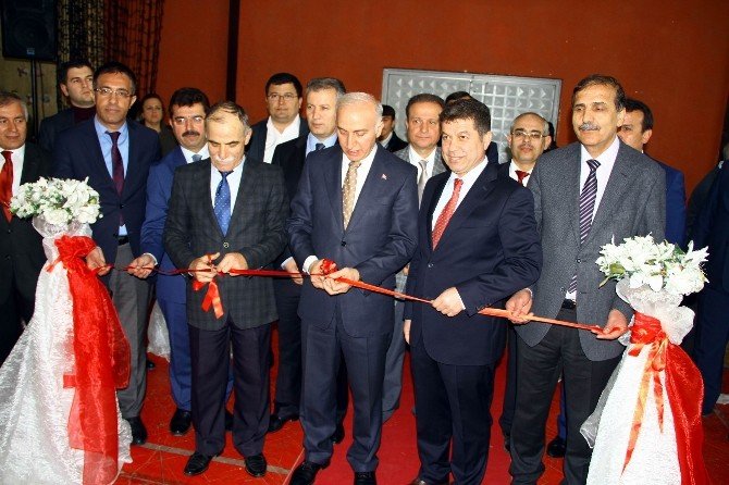 Vali Şahin’den Batı’ya Terör Sitemi
