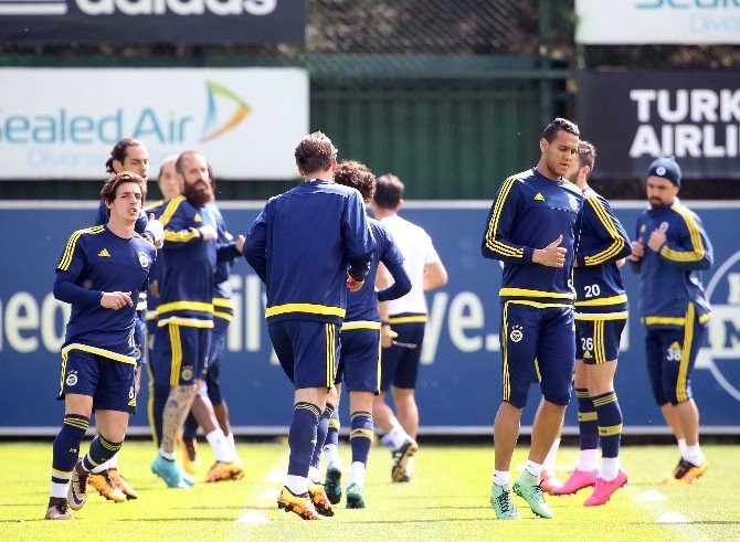 Fenerbahçe’de Hazırlıklar Sürüyor