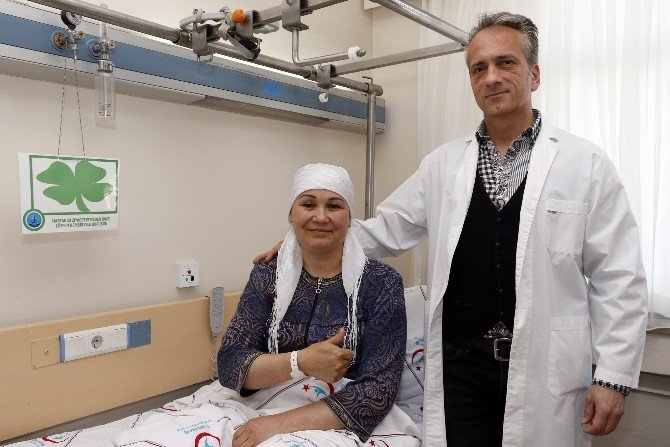 Tedavisi İçin 3 Uçakla 5 Bin 215 Km Yol Kat Edip Antalya’ya Geldi