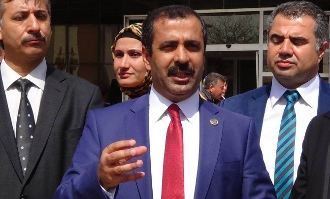 Sağlık Sen Genel Başkanı Memiş, Roketli Saldırıya Uğrayan Kilis’teki Sağlık Kurumlarını Ziyaret Etti