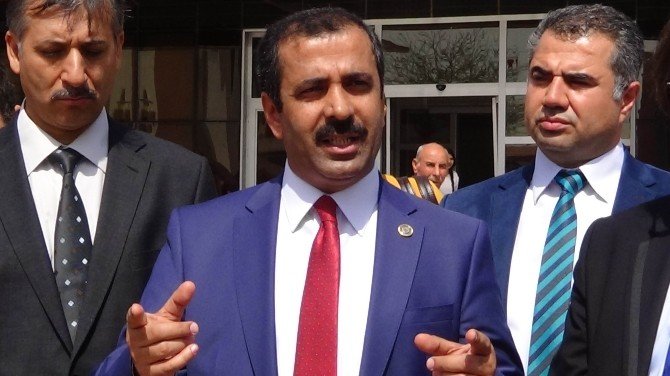 Sağlık Sen Genel Başkanı Memiş, Roketli Saldırıya Uğrayan Kilis’teki Sağlık Kurumlarını Ziyaret Etti