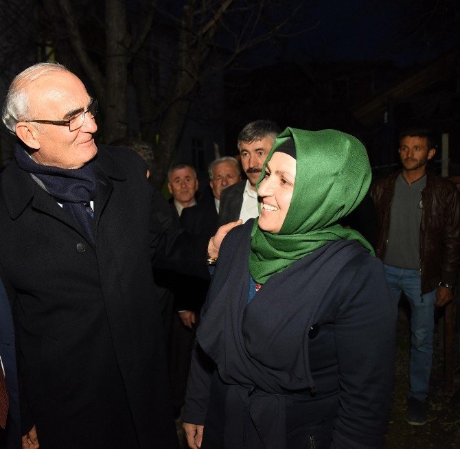 Kadın Muhtarın Yol Sevinci