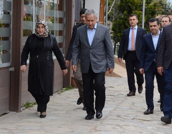 Arınç, Gündemi İha’ya Değerlendirdi