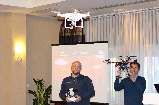 Dünyada İlk Kez Drone’lar Üzerinden Akademik Sunum Gerçekleştirildi