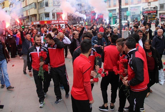 Karabükspor Sokak Sokak Destek Arıyor