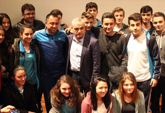 Çalımbay: "Hakemler Futbolculardan Seçilsin"