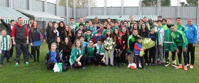 Bursaspor 16 Eksikle Çalıştı