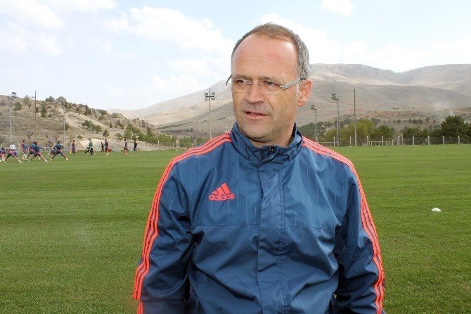 İrfan Buz’dan Öz Eleştiri
