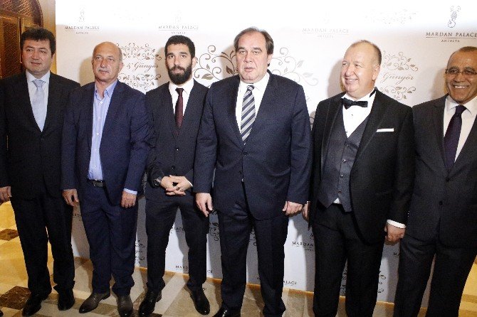Barcelonalı Arda Antalya’da Nikah Şahidi Oldu