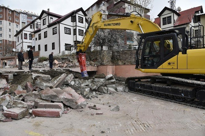 Gümüşhane’de Kapalı Pazaryeri Çalışmaları