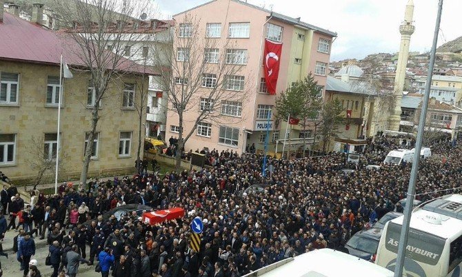 Bayburtlu Şehit Astsubay Üst Çavuş Türkoğlu, Doğum Gününde, Son Yolculuğuna Uğurlandı