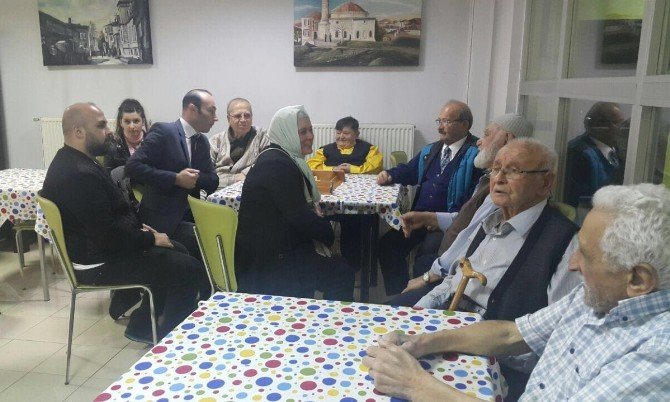 Mhp’den Huzurevine Ziyaret