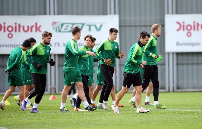Bursaspor’da Sutter Takımdan Ayrı Çalıştı