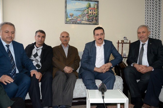 Bakan Tüfenkci: "Türkiye’nin Kapılarını Kapatmaya Çalışıyorlar"