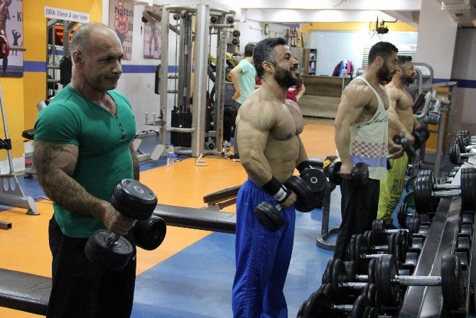 Aile Boyu Avrupa Şampiyonasına Hazırlanıyorlar
