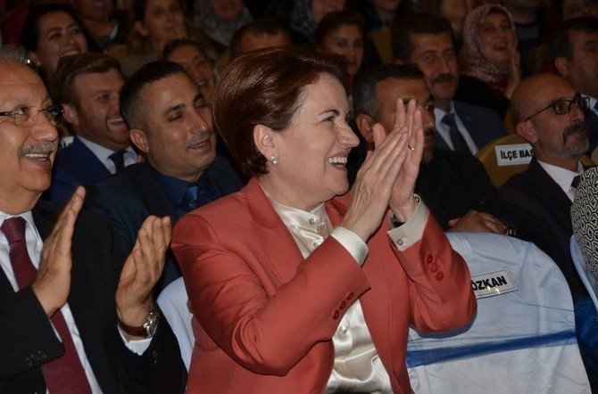 Akşener: "Kaç Kilo Ettiğimi Görmeye Hazırım"