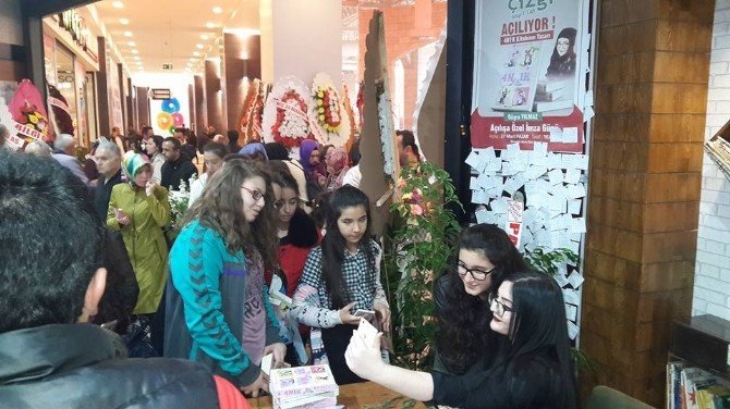 Tokat’ta Genç Yazara Büyük İlgi