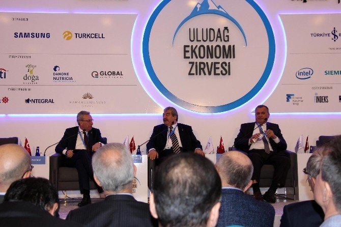 Sanko Onursal Başkanı Konukoğlu Uludağ Ekonomi Zirvesi’nde