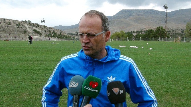İrfan Buz: "İçerideki Maçlarımızı Kazanmak İstiyoruz"