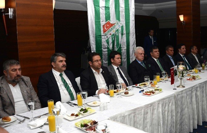 Ali Ay: "İnşallah Oyuncularımızı Satarken Zarar Etmeyiz"