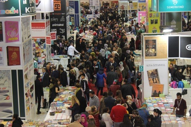 Terör Kitap Sevgisine Engel Olamadı